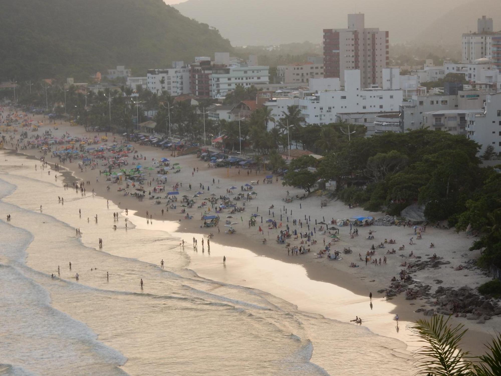 Casa Sete Enseada Ar Cond Suite E Estacionamento Gratis E Uma Otima Localizacao Na Enseada Guarujá Exteriér fotografie